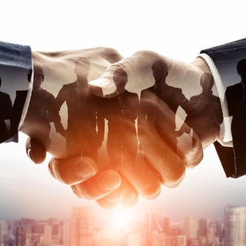 Deal Übernahme Handshake Verhandlung Foto iStock metamorworks