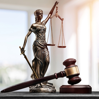 Justiz Gericht Urteil iStock artisteer.jpg