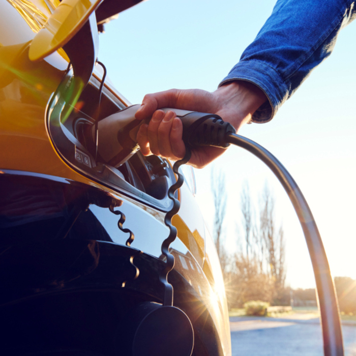 Elektroauto Ladesäule iStock SouthWorks.jpg