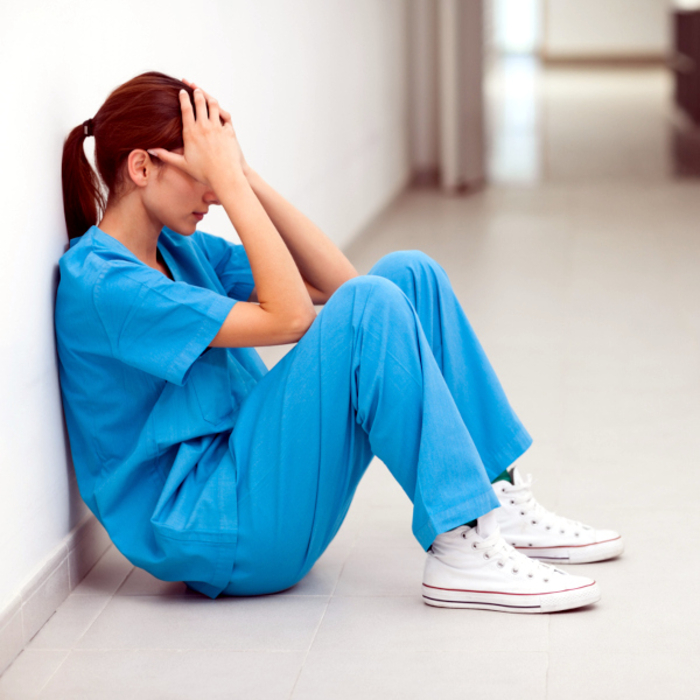 Auszubildende Pflege Frust iStock Wavebreakmedia.jpg