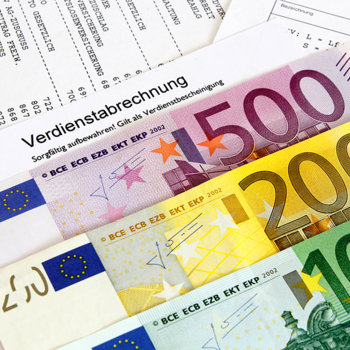 Gehaltsabrechnung Geld iStock johannes86