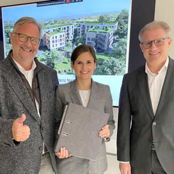 Villa Vitalia Unterzeichnung Vertrag MBN.jpg