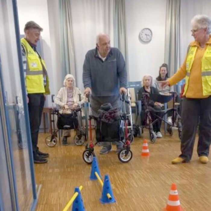 Carpe Diem Mülheim Rollator Fahrschule.jpg