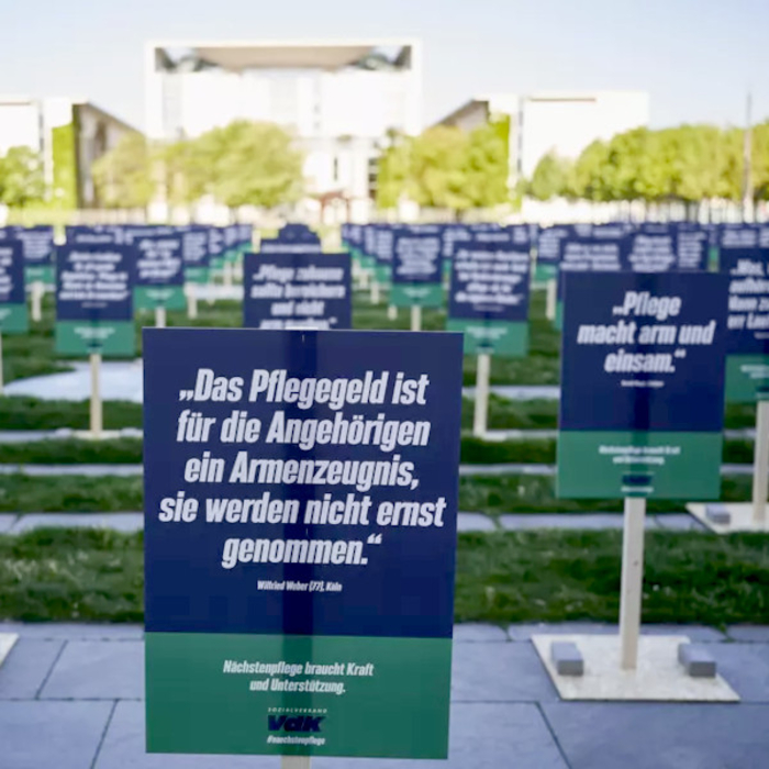 VdK Demo ohne Menschen.jpg